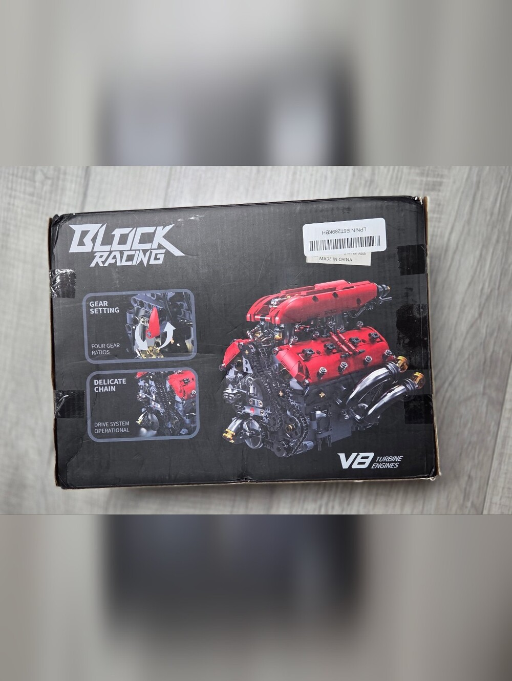 Block Racing V8 Lego Kit - Picture 2 of 3